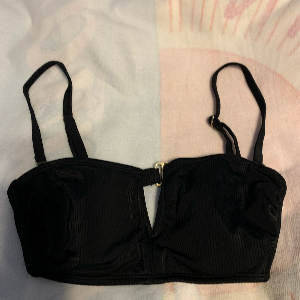 Xhilarations black bikini top